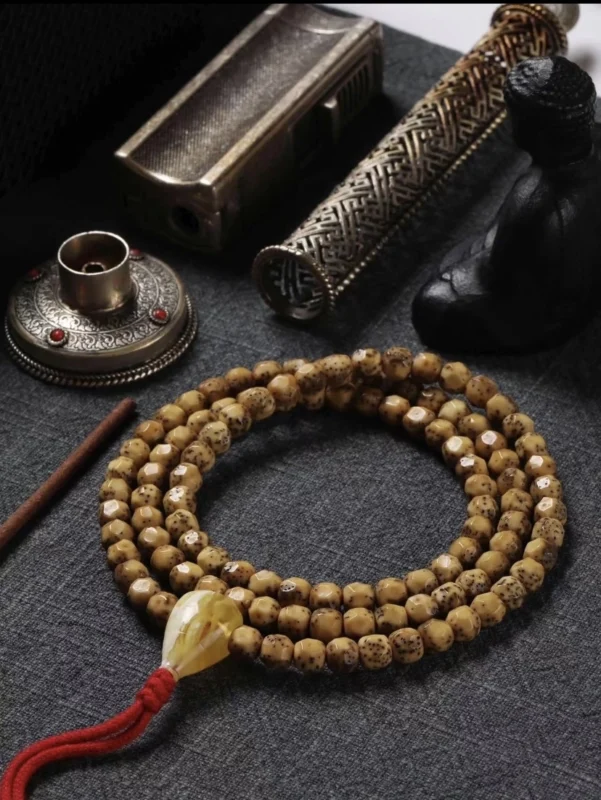 What Are the Amazing Benefits of Wearing Lotus Beads? 4 lotus beads with loved ones